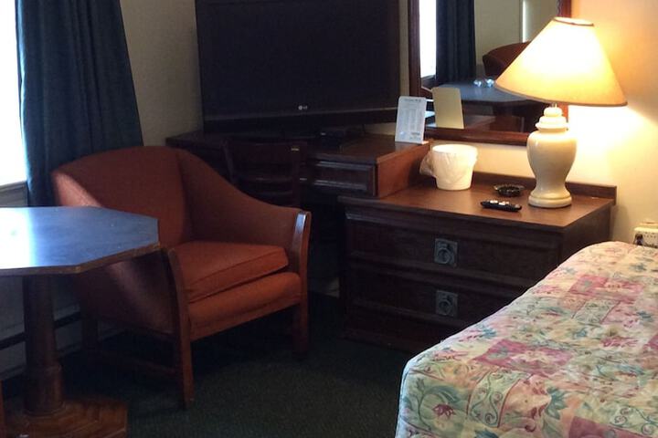 Room 18 of 27