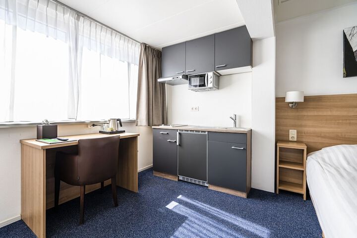Room 29 of 49