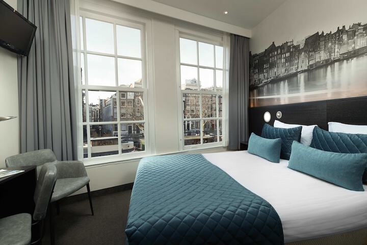 Room 5 of 25