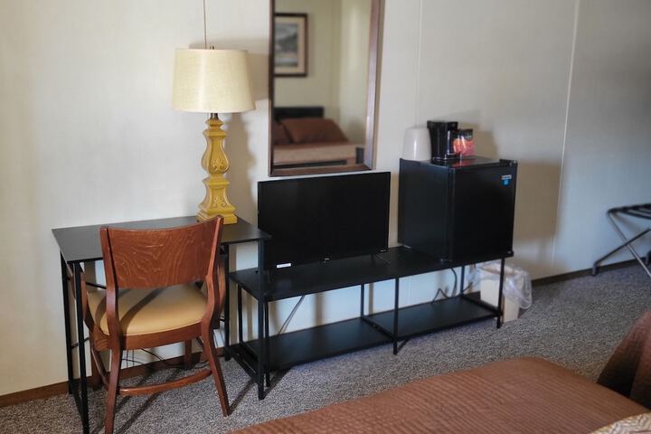 Room 7 of 26