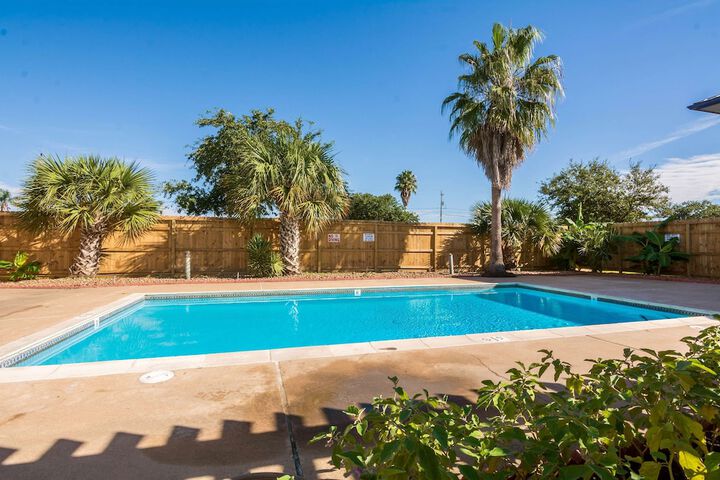 Pool 19 of 40