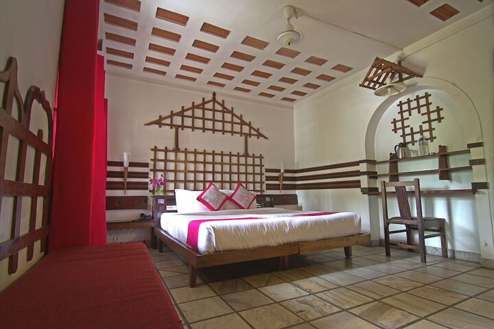 Room 6 of 35