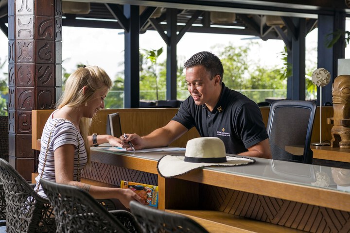 Concierge desk