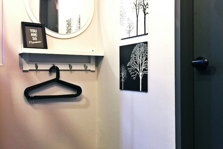 Room 16 of 52