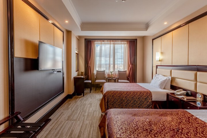 Room 9 of 55