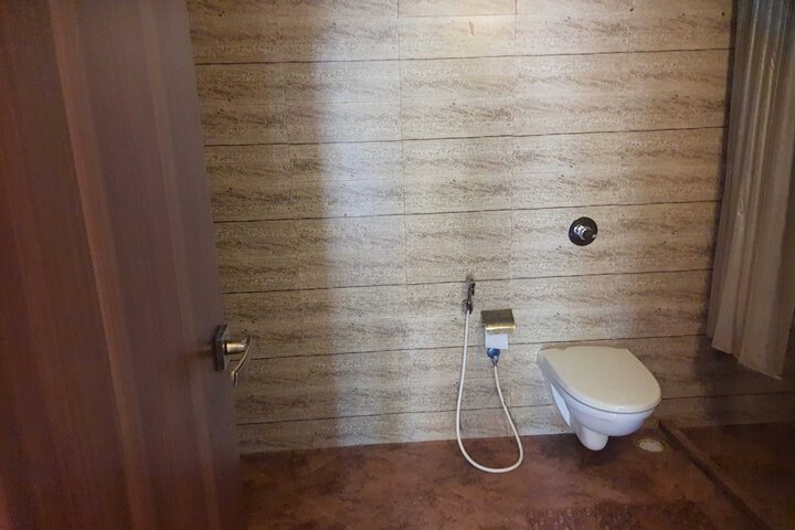 Room 46 of 78