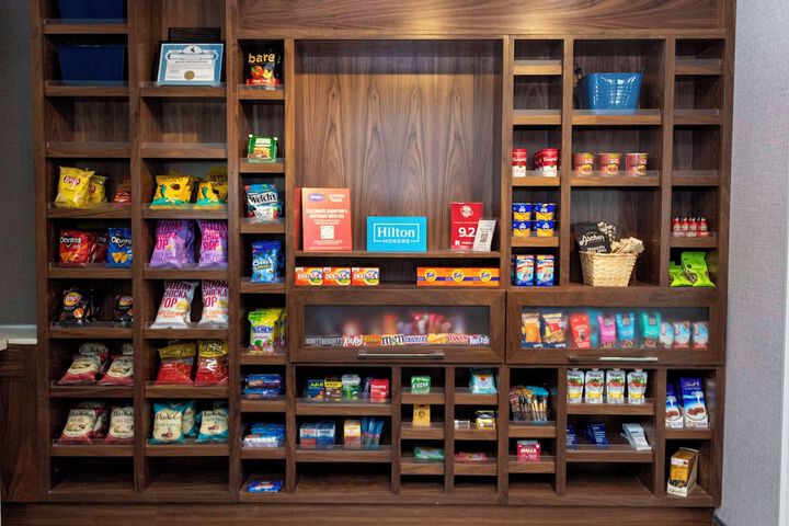 Snack bar