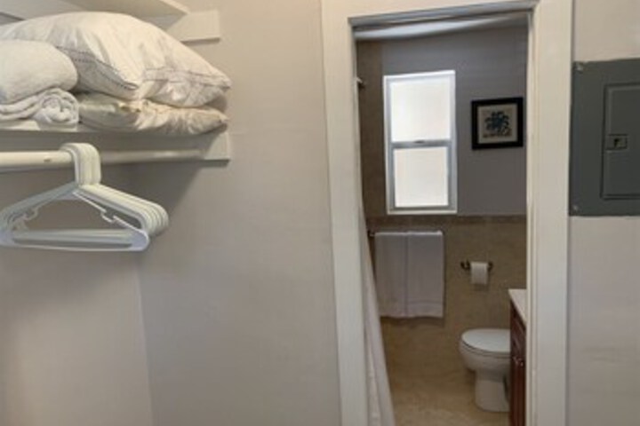 Room 3 of 17
