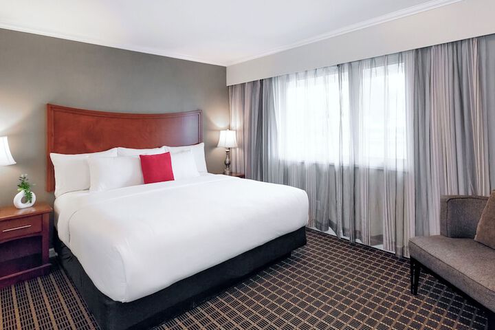 Room 42 of 95