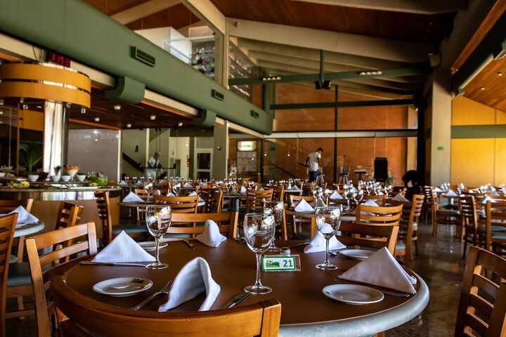 Dining 48 of 60