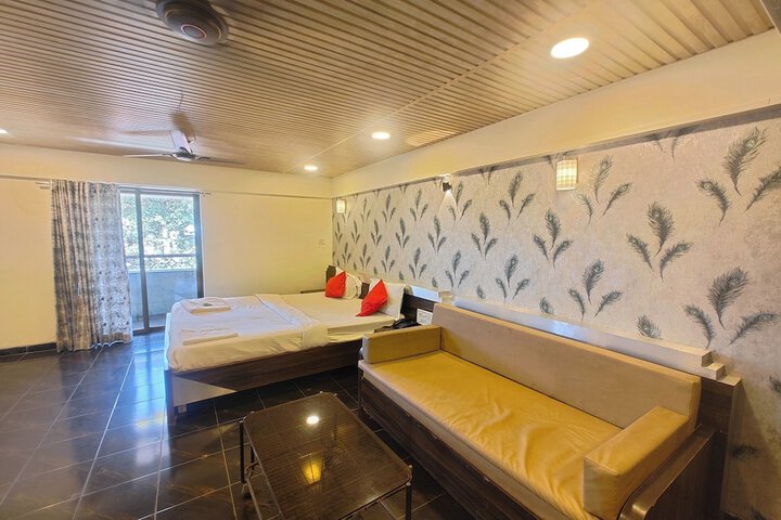Room 14 of 35