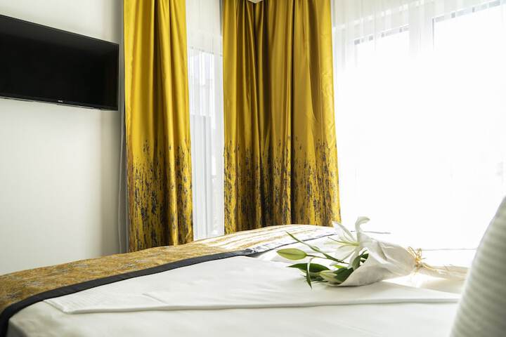 Room 34 of 70