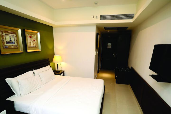 Room 14 of 81