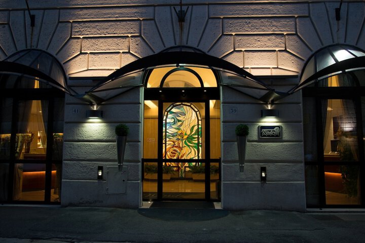 Hotel 50 of 52