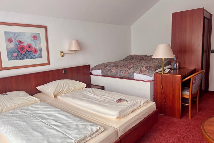 Room 12 of 56