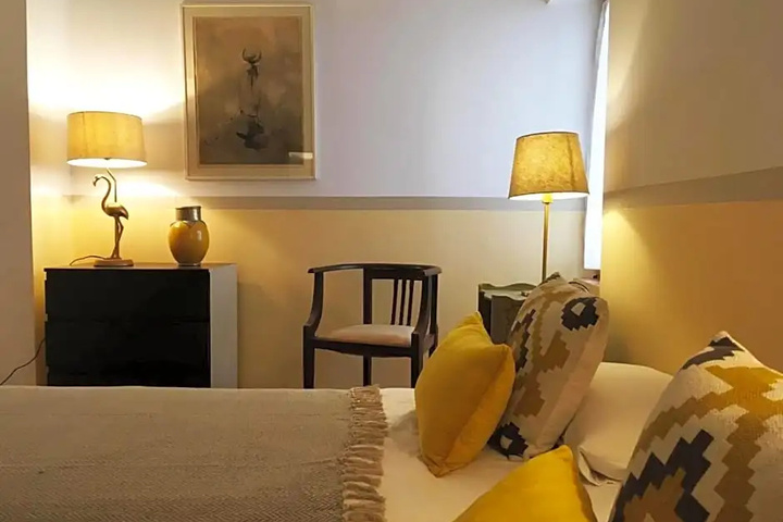 Room 5 of 20