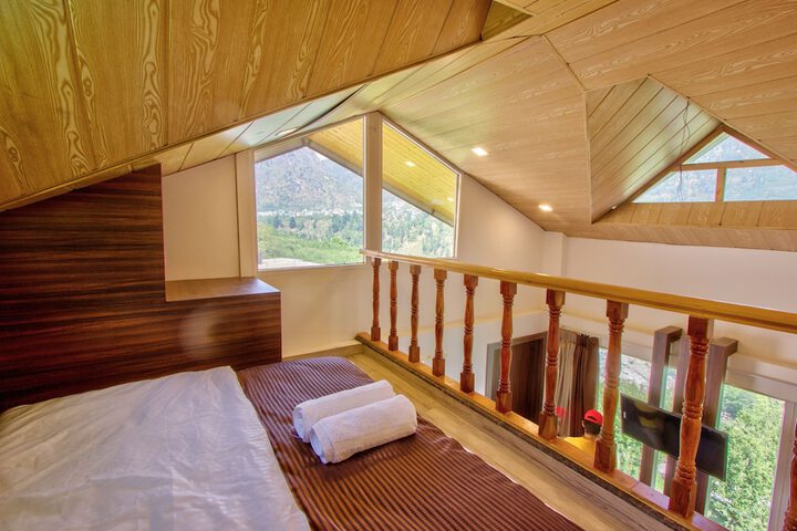 Room 25 of 61