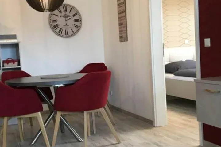Room 2 of 18