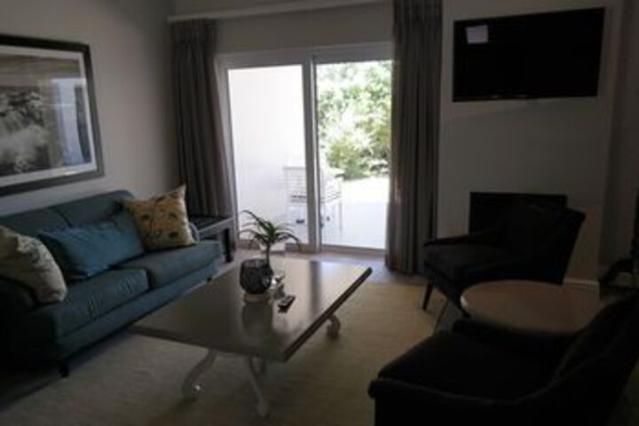 Room 18 of 28
