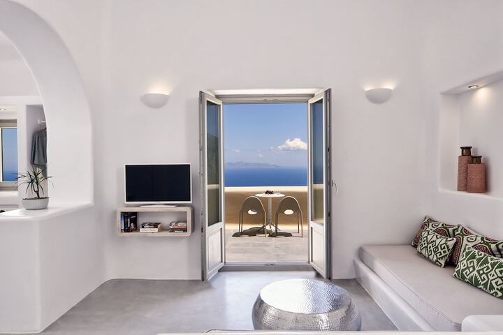 Room 42 of 111