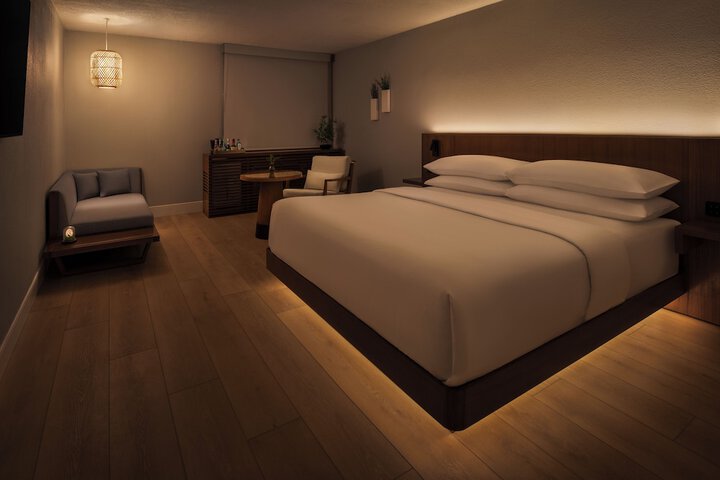 Room 5 of 19