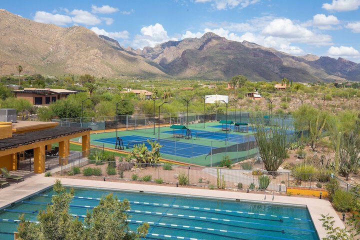 Tennis court