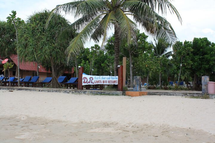 Beach 73 of 100