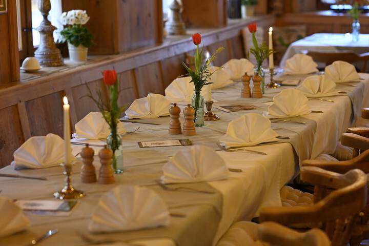 Dining 65 of 77