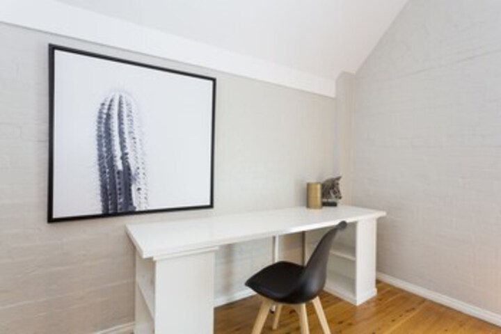 Room 12 of 25