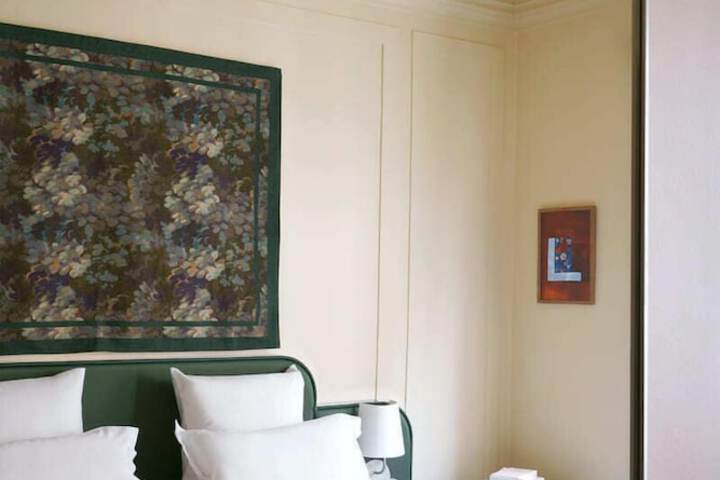 Room 14 of 23