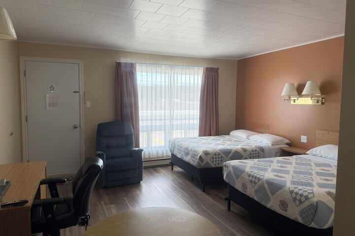 Room 4 of 30