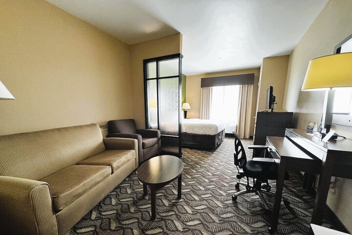 Room 11 of 46