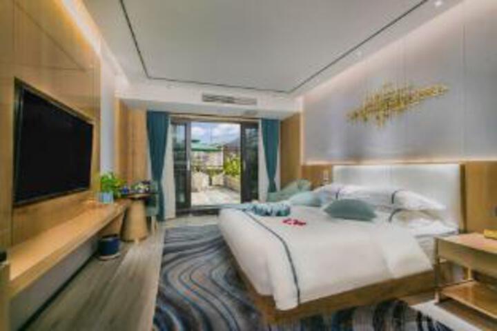 Room 22 of 23