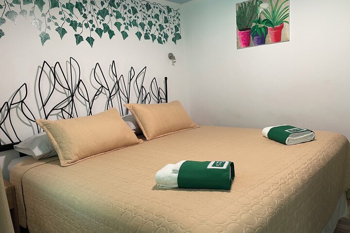 Room 10 of 20