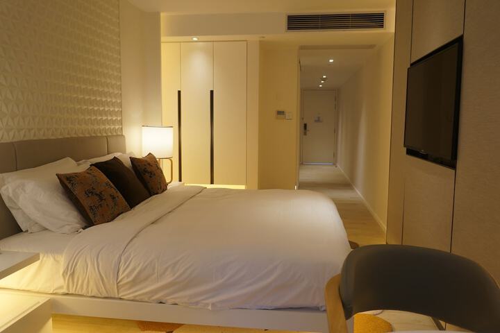 Room 11 of 68