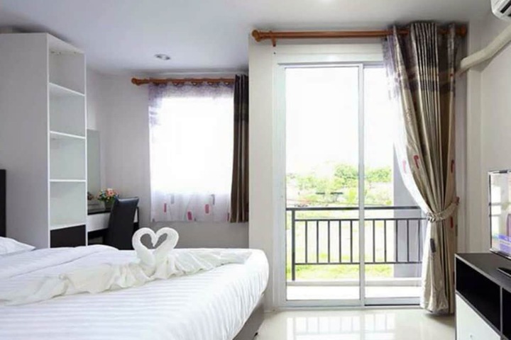Room 7 of 15