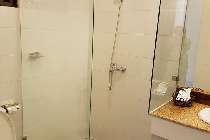 Room 44 of 62