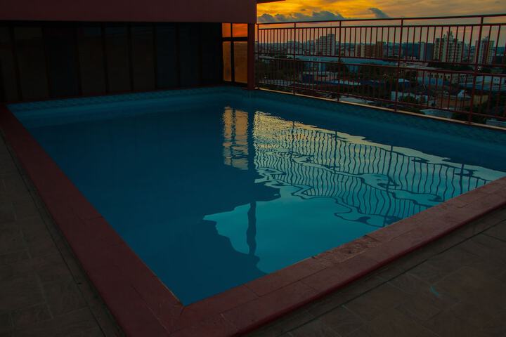 Pools & Facilities