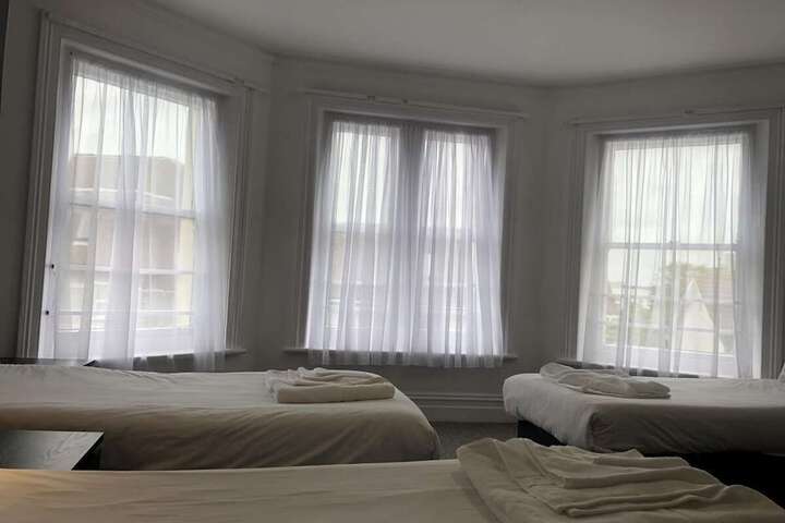 Room 10 of 54