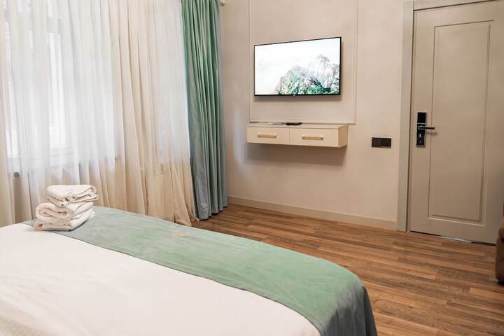 Room 2 of 15