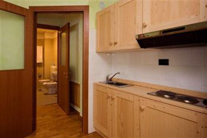 Room 42 of 59