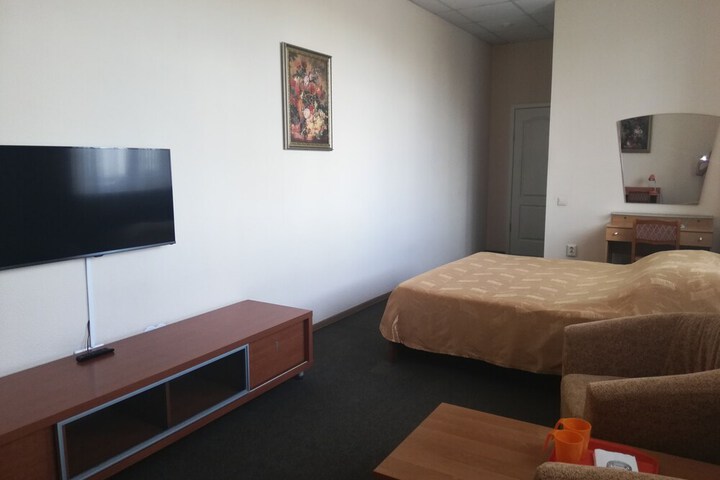 Room 35 of 78