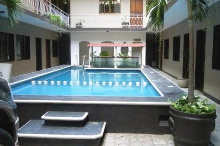 Photo 10