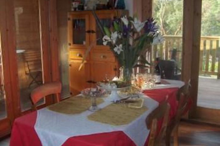 Room 4 of 10