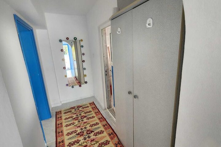 Room 14 of 46