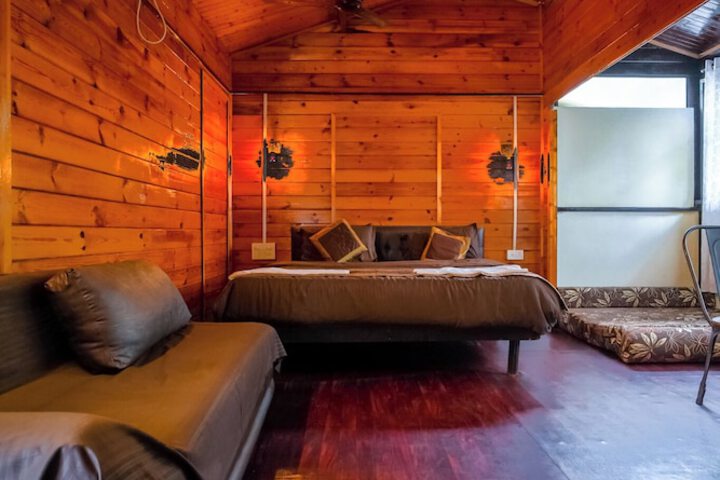 Room 18 of 46