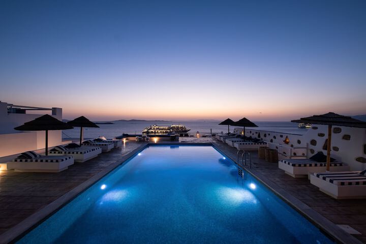 Pool 56 of 92