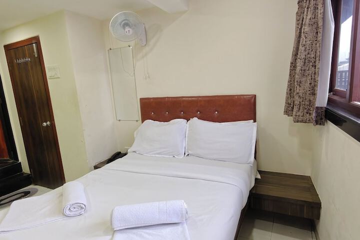 Sadguru Lodge Near Tata Hospital