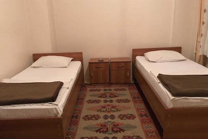 Room 4 of 15