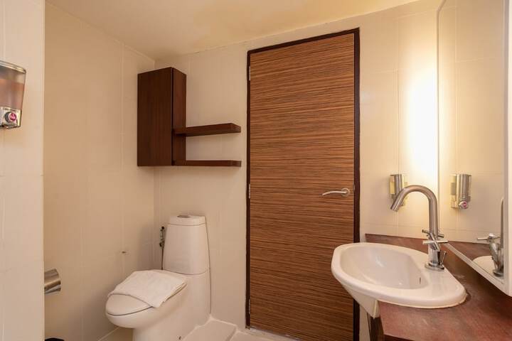 Room 49 of 64